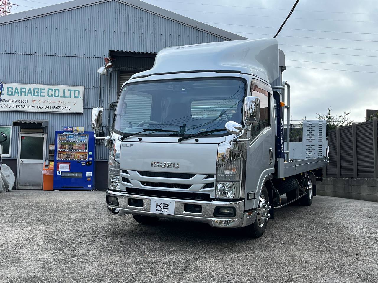 エルフ 2t セーフティーローダー 外観